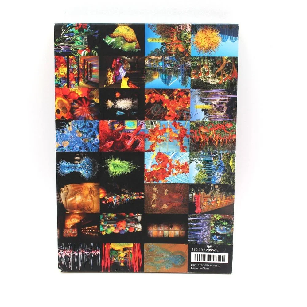Chihuly Garden and Glass Book With 32 Full Color Post Card ~ Brand New 2016